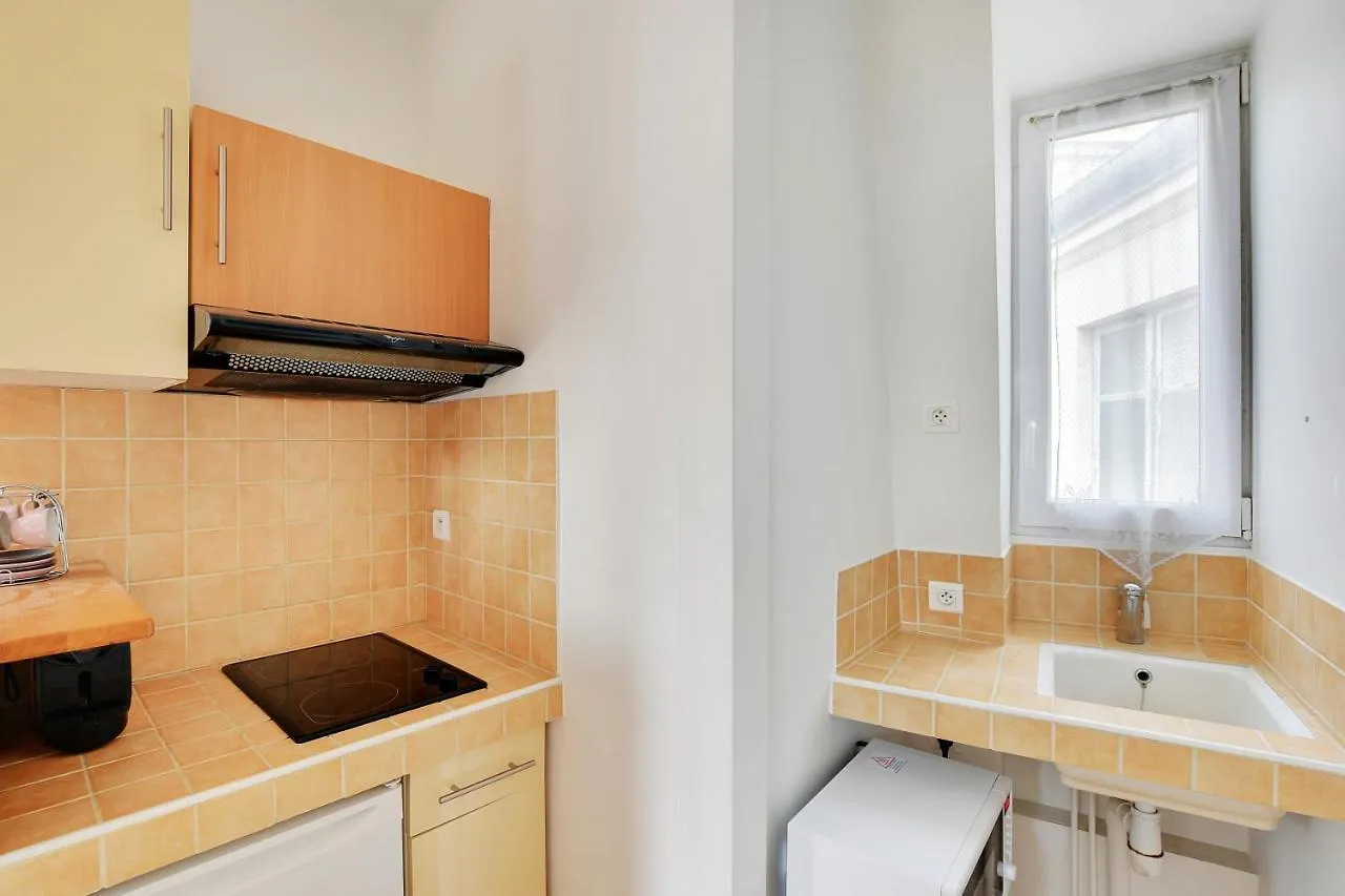 Apartamento Champs De Mars - Laos París 0*,  Francia